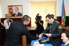 Около 40 помилованных освобождены из четырех исправительных учреждений Азербайджана (ФОТО)