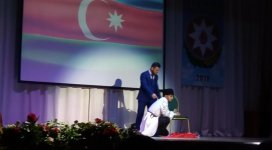 В России отметили 100-летие Азербайджанской Демократической Республики грандиозным концертом (ФОТО)