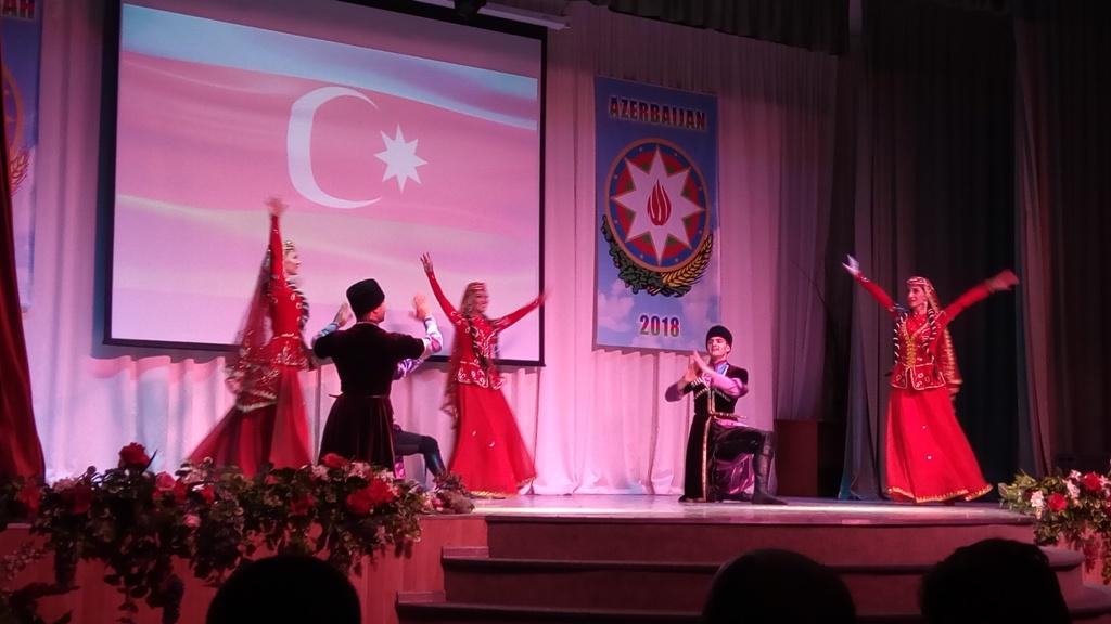 В России отметили 100-летие Азербайджанской Демократической Республики грандиозным концертом (ФОТО)