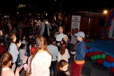 Площадь фонтанов в Баку - часть великого праздника в Азербайджане (ФОТО)