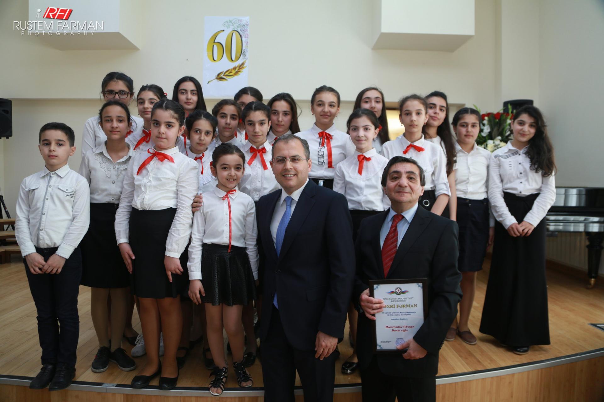 Хлопайте в ладоши! Концерт в Баку (ФОТО)