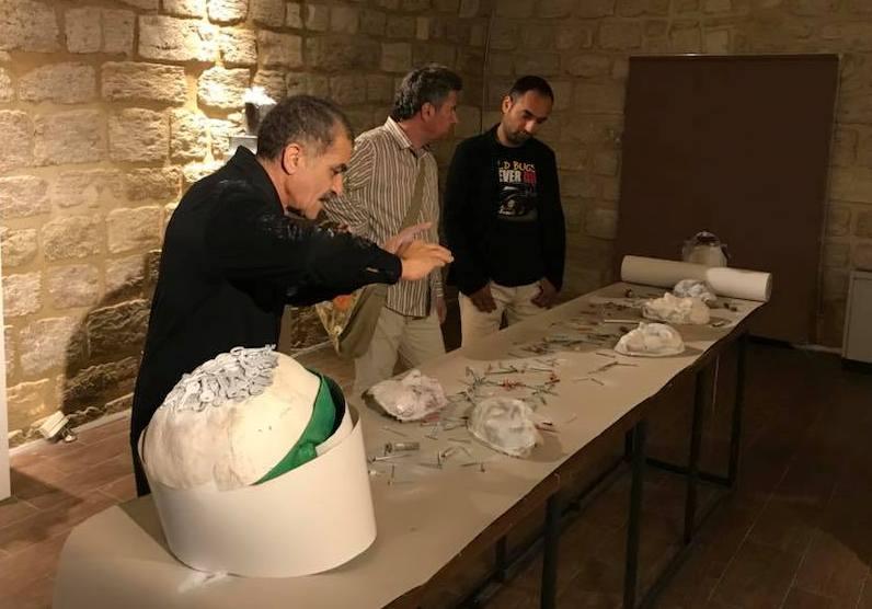 Саморезы, болты, гайки и шурупы - кинетика Бабека Агаева (ФОТО)