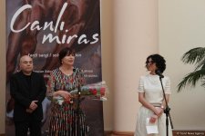 Карабахские скакуны глазами латвийской художницы Даце Штрауса (ФОТО)