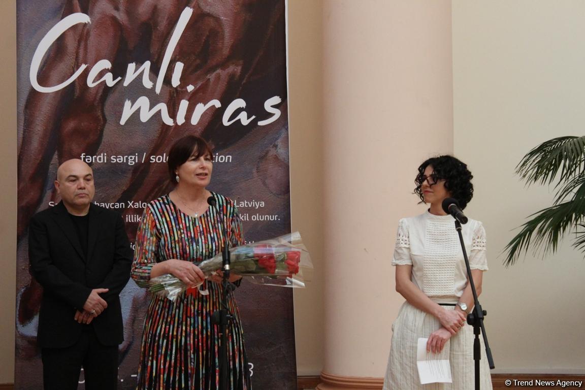 Карабахские скакуны глазами латвийской художницы Даце Штрауса (ФОТО)