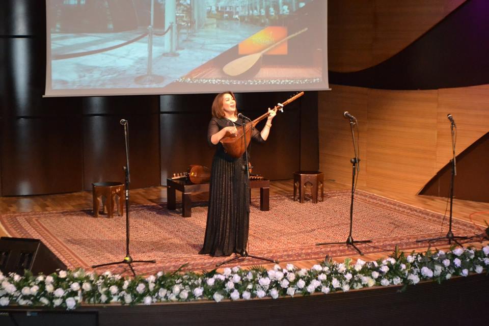 Новые голоса, древние мелодии в Баку (ФОТО)