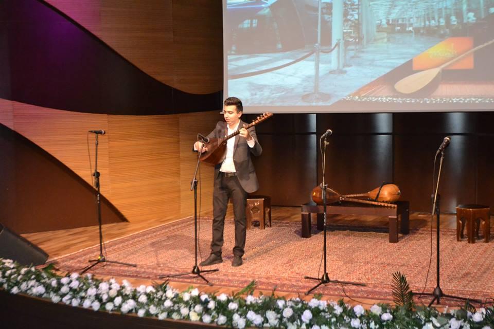 Новые голоса, древние мелодии в Баку (ФОТО)