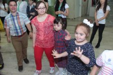 Для воспитанников Центра реабилитации лиц с синдромом Дауна устроили праздник (ФОТО)