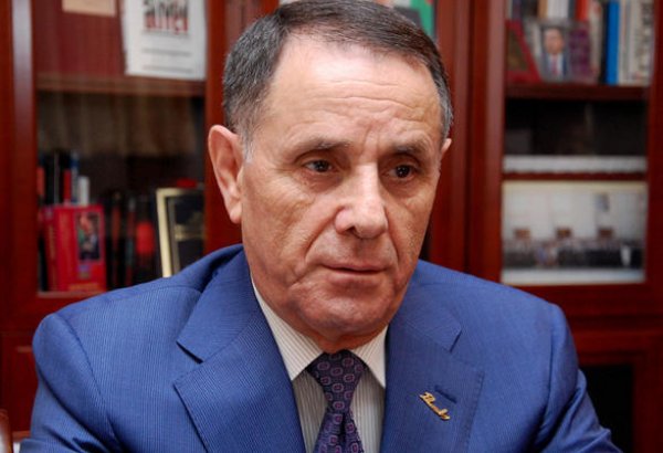 Экс-премьер Новруз Мамедов назначен проректором Азербайджанского университета языков