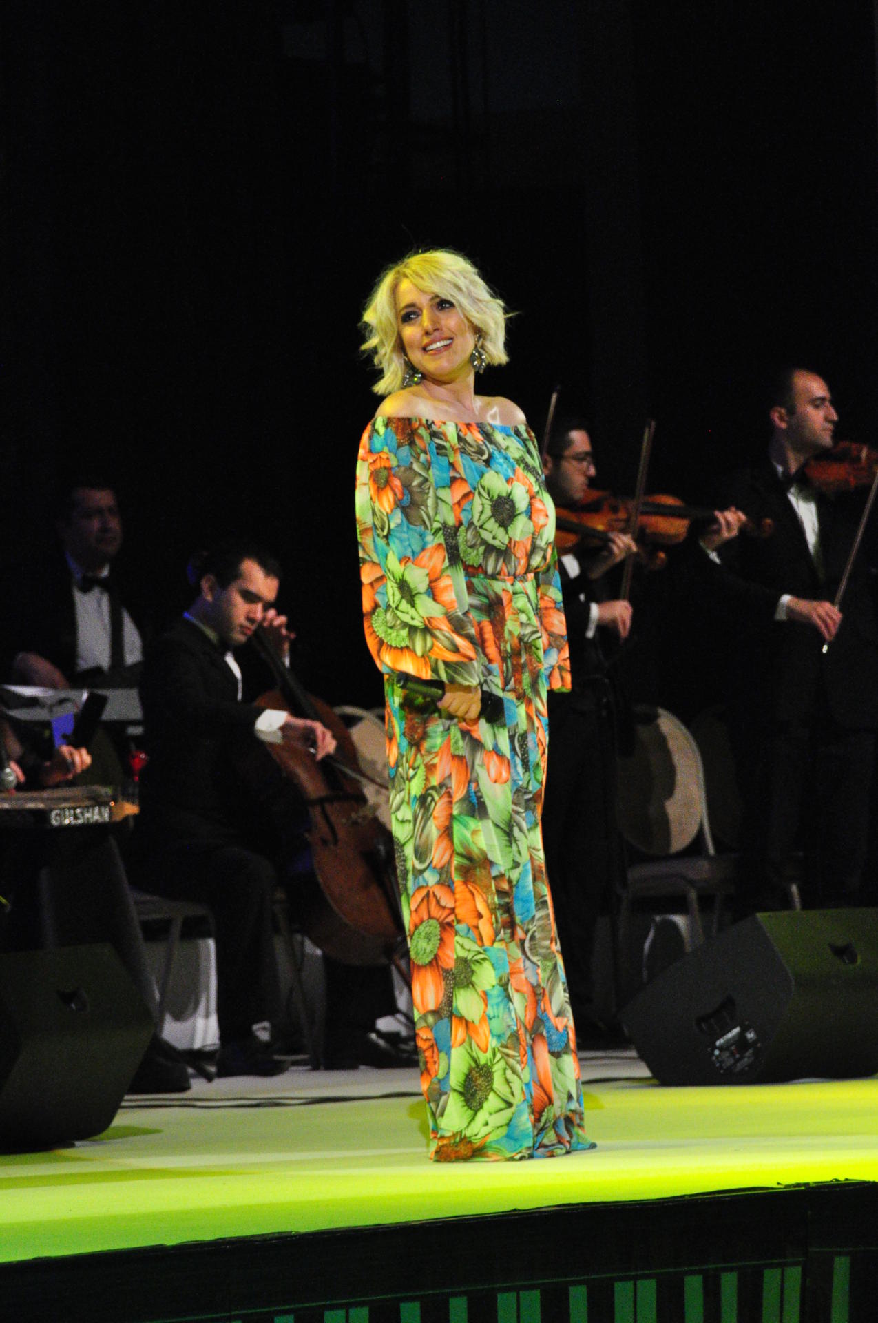 Путешествие c бакинцами в мир воспоминаний и радости (ФОТО)