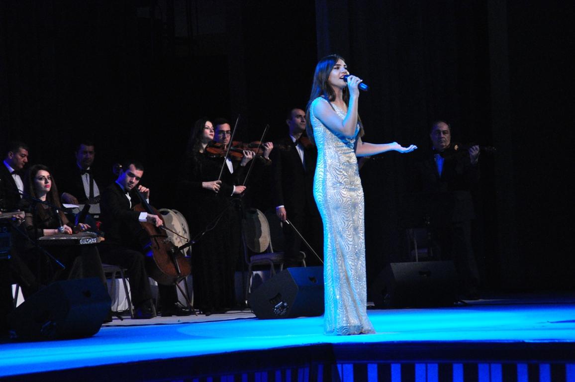 Путешествие c бакинцами в мир воспоминаний и радости (ФОТО)