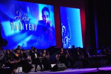 Путешествие c бакинцами в мир воспоминаний и радости (ФОТО)