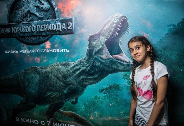 Мир Юрского периода в Баку - 25 лет спустя (ФОТО)