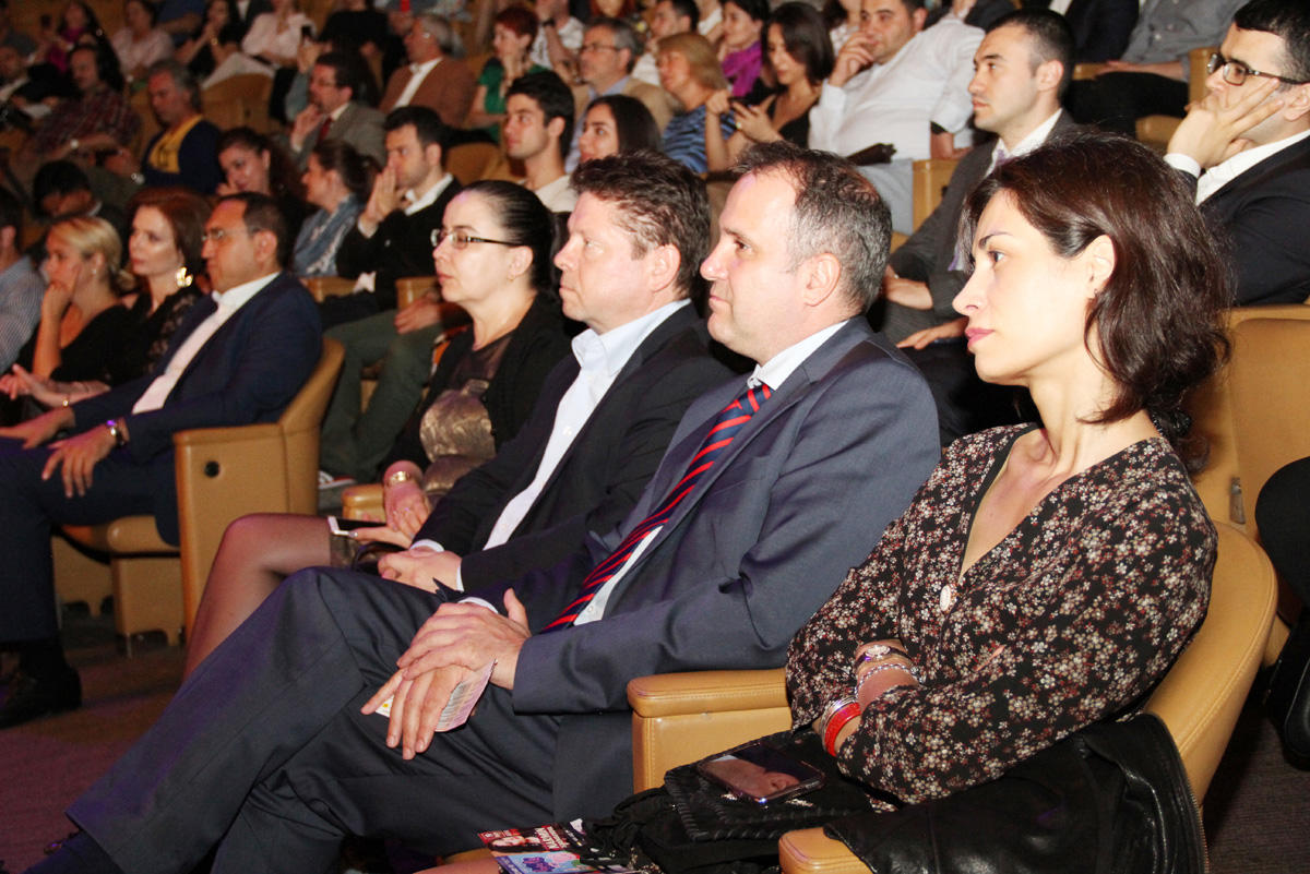 Солнце, море, бульвар, вечерняя прохлада и джаз …- и все это в Баку (ФОТО)