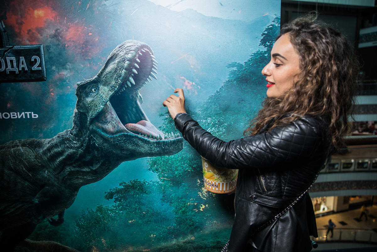 Мир Юрского периода в Баку - 25 лет спустя (ФОТО)