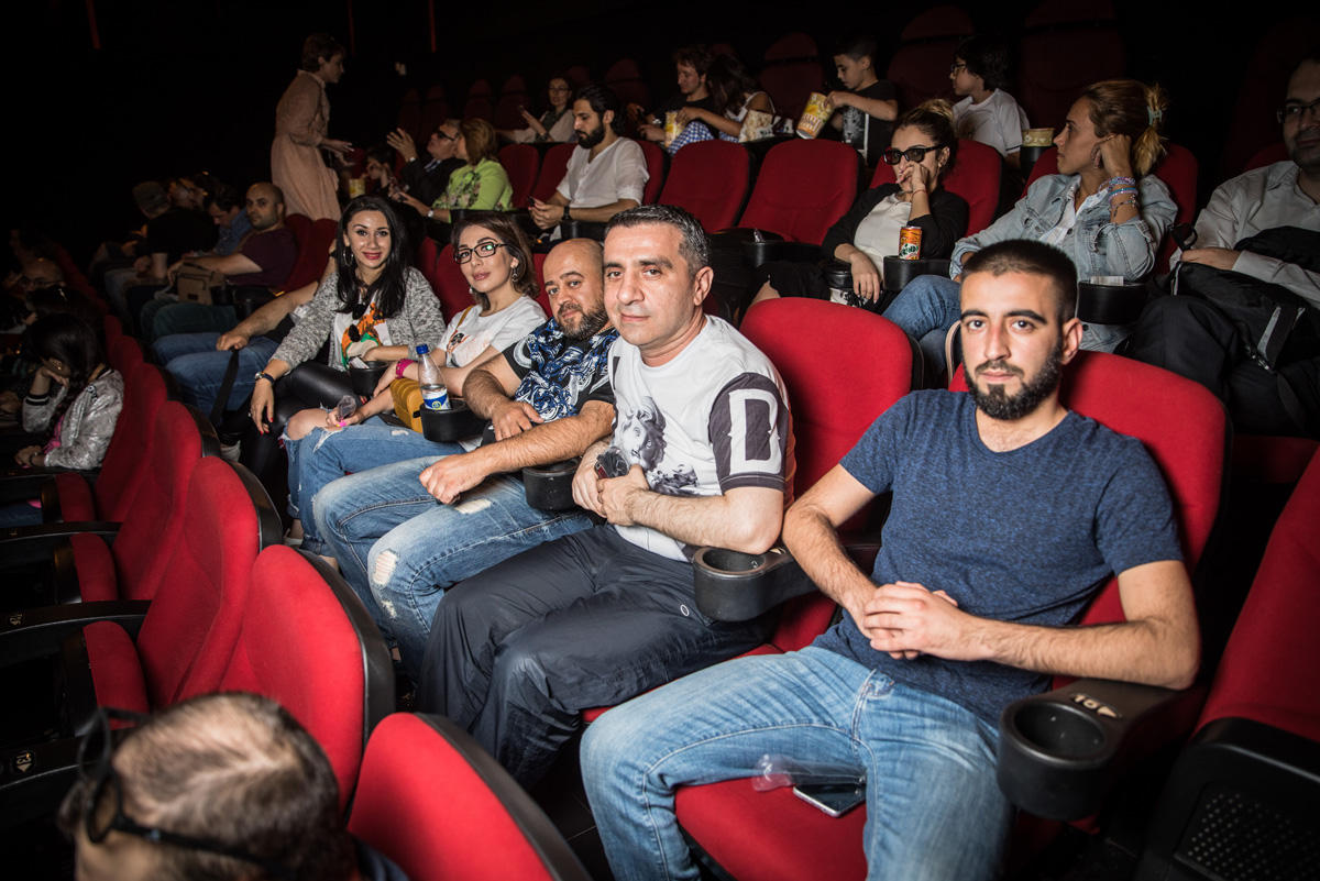 Мир Юрского периода в Баку - 25 лет спустя (ФОТО)