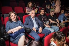 Мир Юрского периода в Баку - 25 лет спустя (ФОТО)