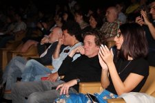 Сумасшедший драйв Nik West в Баку - Ленни Кравиц в юбке и сиреневом ирокезе (ВИДЕО, ФОТО)