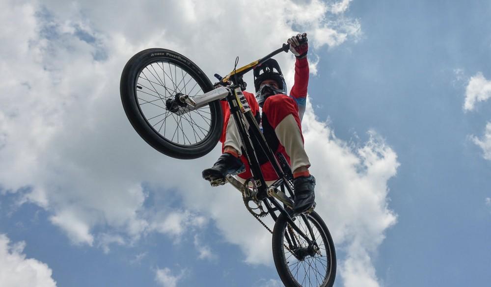 Современные рыцари в Баку, или Праздник "железных коней" (ФОТО)