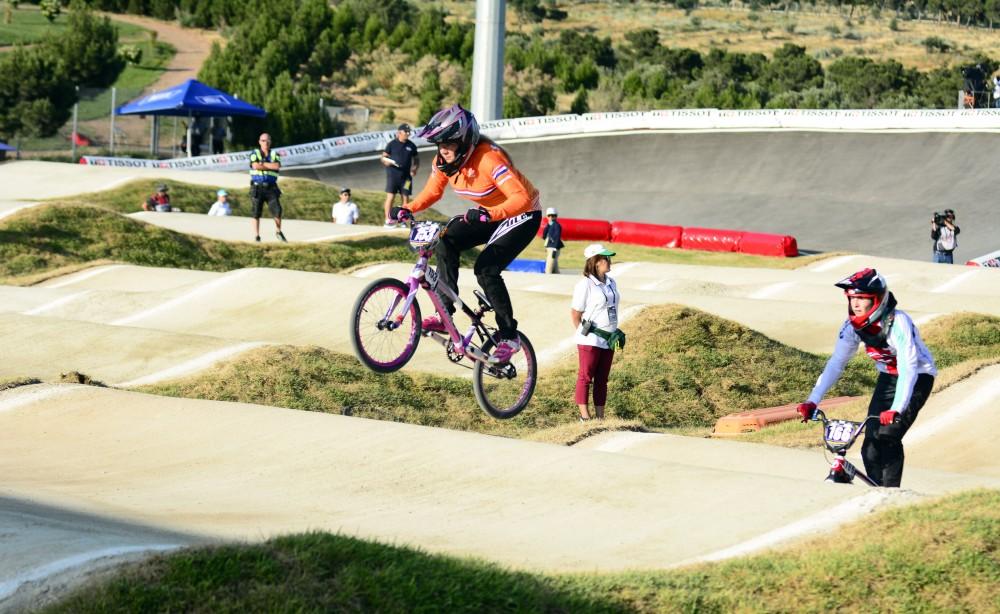 Современные рыцари в Баку, или Праздник "железных коней" (ФОТО)