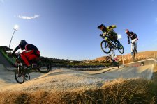 Современные рыцари в Баку, или Праздник "железных коней" (ФОТО)