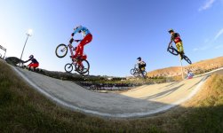 Современные рыцари в Баку, или Праздник "железных коней" (ФОТО)