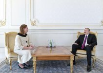 Президент Ильхам Алиев принял верительные грамоты новых послов ряда стран (ФОТО) (версия 2)