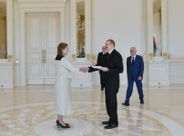 Президент Ильхам Алиев принял верительные грамоты новых послов ряда стран (ФОТО) (версия 2)