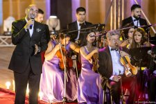 Грандиозный вечер Айгюн Самедзаде – Азан, Ангелы, легендарная Мушарраф Акай,  звездное небо Баку (ФОТО)