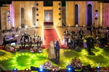 Грандиозный вечер Айгюн Самедзаде – Азан, Ангелы, легендарная Мушарраф Акай,  звездное небо Баку (ФОТО)