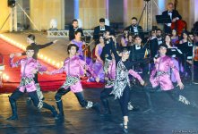 Грандиозный вечер Айгюн Самедзаде – Азан, Ангелы, легендарная Мушарраф Акай,  звездное небо Баку (ФОТО)