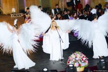 Грандиозный вечер Айгюн Самедзаде – Азан, Ангелы, легендарная Мушарраф Акай,  звездное небо Баку (ФОТО)