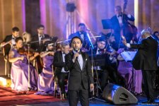 Грандиозный вечер Айгюн Самедзаде – Азан, Ангелы, легендарная Мушарраф Акай,  звездное небо Баку (ФОТО)