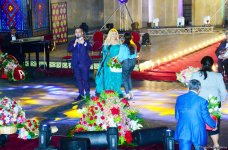 Грандиозный вечер Айгюн Самедзаде – Азан, Ангелы, легендарная Мушарраф Акай,  звездное небо Баку (ФОТО)