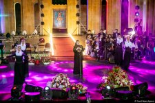 Грандиозный вечер Айгюн Самедзаде – Азан, Ангелы, легендарная Мушарраф Акай,  звездное небо Баку (ФОТО)