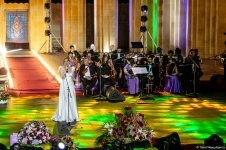 Грандиозный вечер Айгюн Самедзаде – Азан, Ангелы, легендарная Мушарраф Акай,  звездное небо Баку (ФОТО)