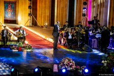 Грандиозный вечер Айгюн Самедзаде – Азан, Ангелы, легендарная Мушарраф Акай,  звездное небо Баку (ФОТО)
