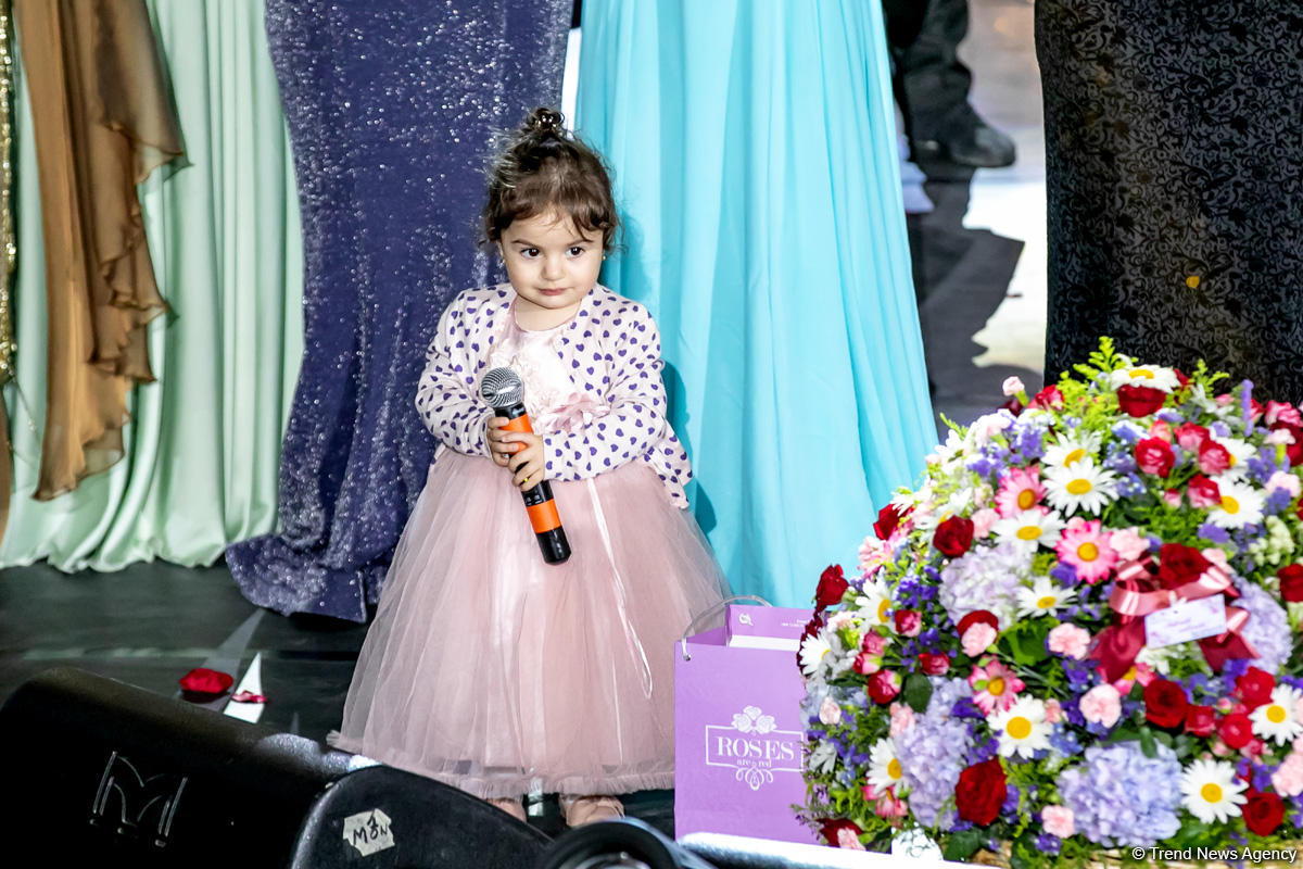 Грандиозный вечер Айгюн Самедзаде – Азан, Ангелы, легендарная Мушарраф Акай,  звездное небо Баку (ФОТО)