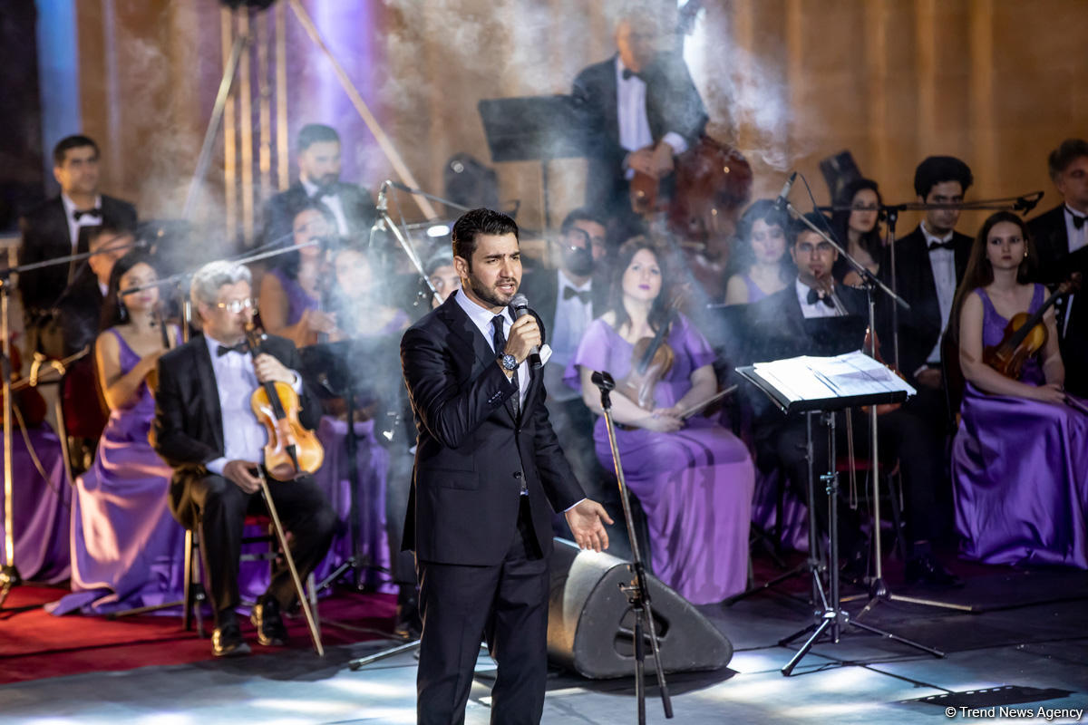 Грандиозный вечер Айгюн Самедзаде – Азан, Ангелы, легендарная Мушарраф Акай,  звездное небо Баку (ФОТО)