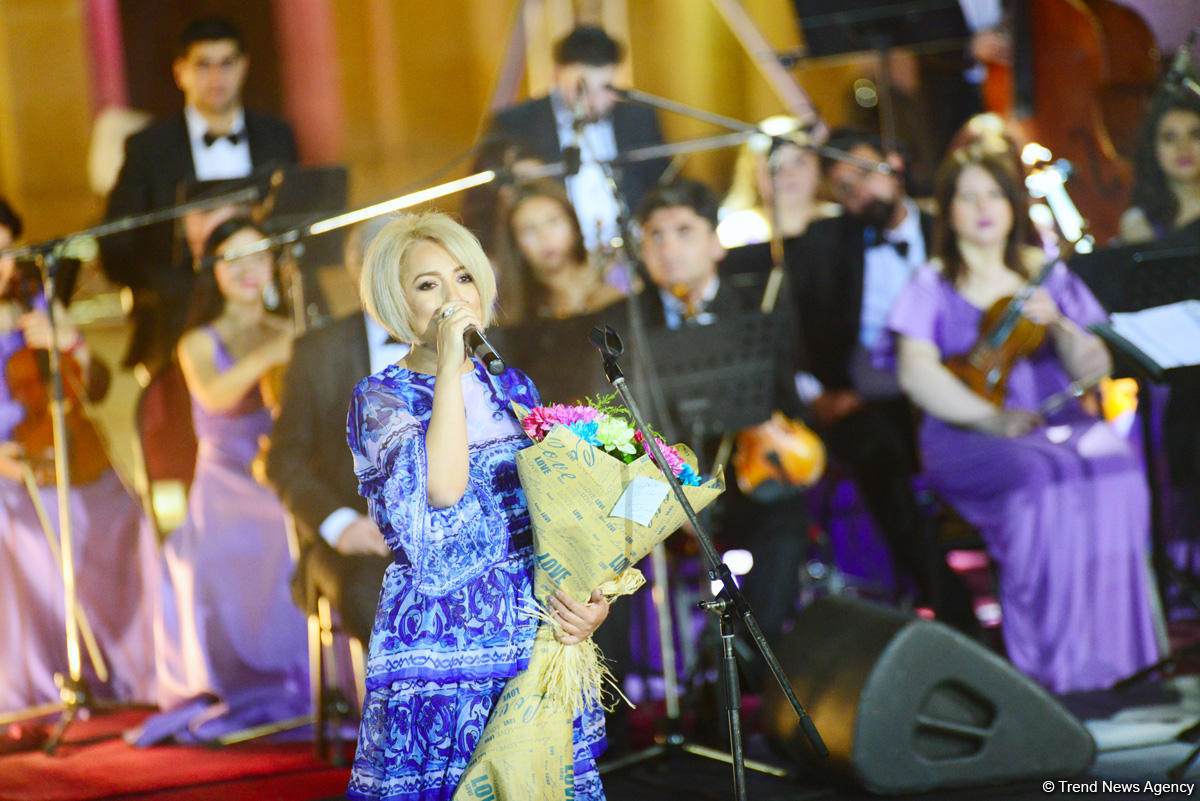 Грандиозный вечер Айгюн Самедзаде – Азан, Ангелы, легендарная Мушарраф Акай,  звездное небо Баку (ФОТО)