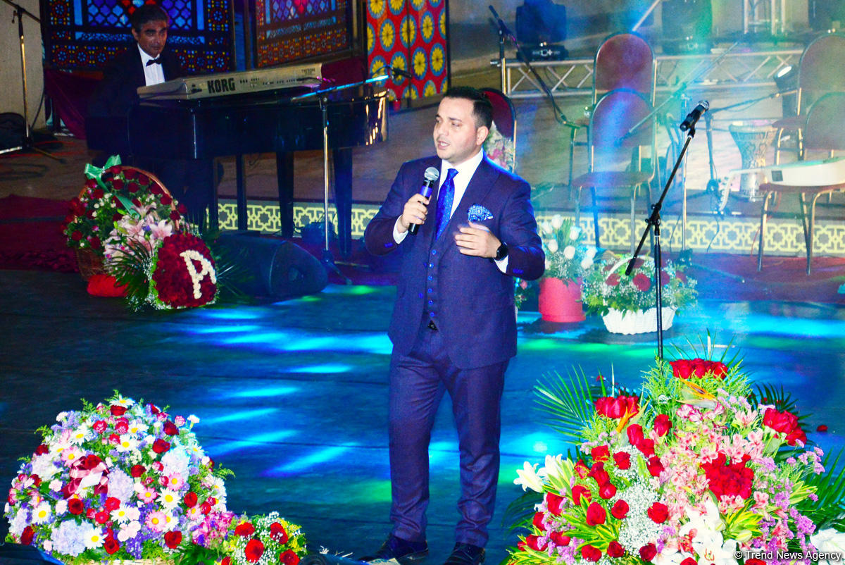 Грандиозный вечер Айгюн Самедзаде – Азан, Ангелы, легендарная Мушарраф Акай,  звездное небо Баку (ФОТО)