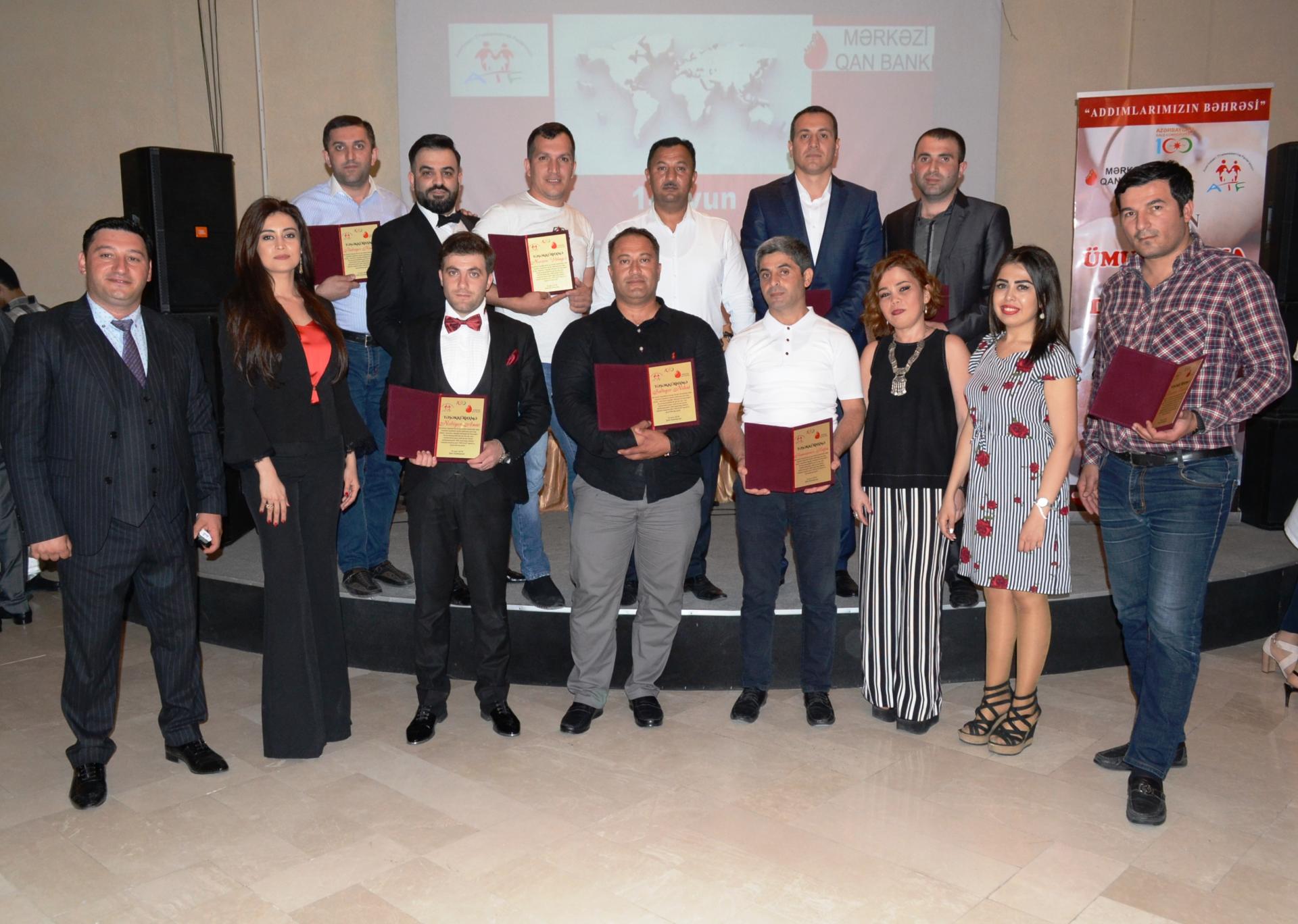 Награждены самые активные доноры регионов Азербайджана (ФОТО)