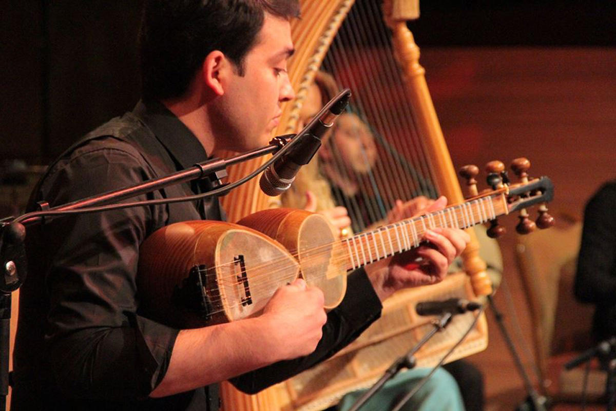 Эльнур Зейналов показал в мугаме стихии природы - огонь, землю, воду и воздух (ФОТО)