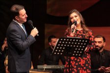 Эльнур Зейналов показал в мугаме стихии природы - огонь, землю, воду и воздух (ФОТО)