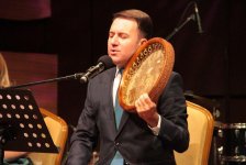 Эльнур Зейналов показал в мугаме стихии природы - огонь, землю, воду и воздух (ФОТО)