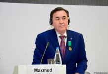 В Центре Гейдара Алиева прошла презентация книги «Нурсултан Назарбаев. Жизненный путь» (ФОТО)