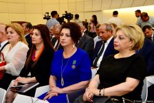 В Центре Гейдара Алиева прошла презентация книги «Нурсултан Назарбаев. Жизненный путь» (ФОТО)