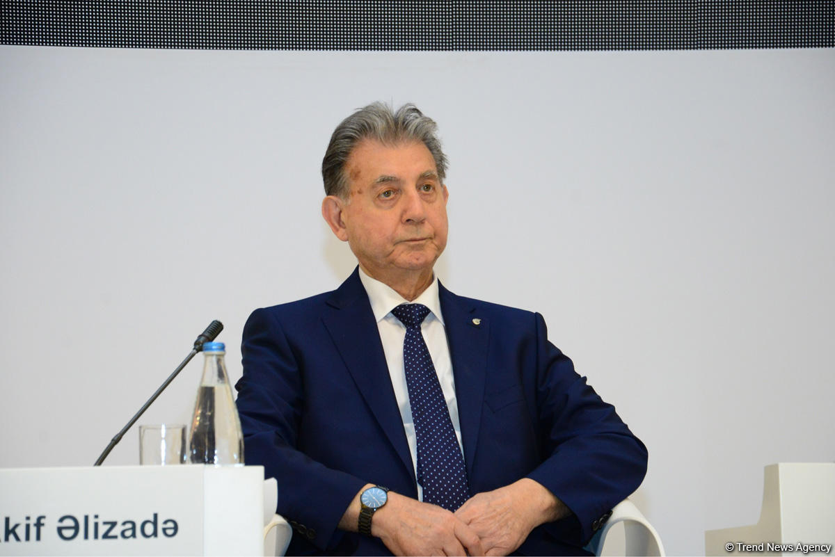 В Центре Гейдара Алиева прошла презентация книги «Нурсултан Назарбаев. Жизненный путь» (ФОТО)