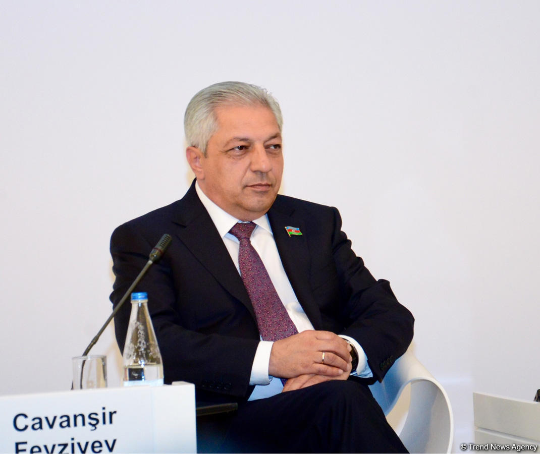 В Центре Гейдара Алиева прошла презентация книги «Нурсултан Назарбаев. Жизненный путь» (ФОТО)