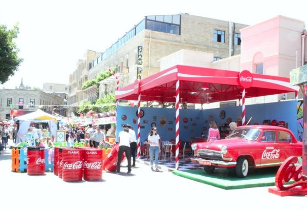 В Баку прошел 17-дневный марафон уличной еды Summer Food Fest (ВИДЕО)