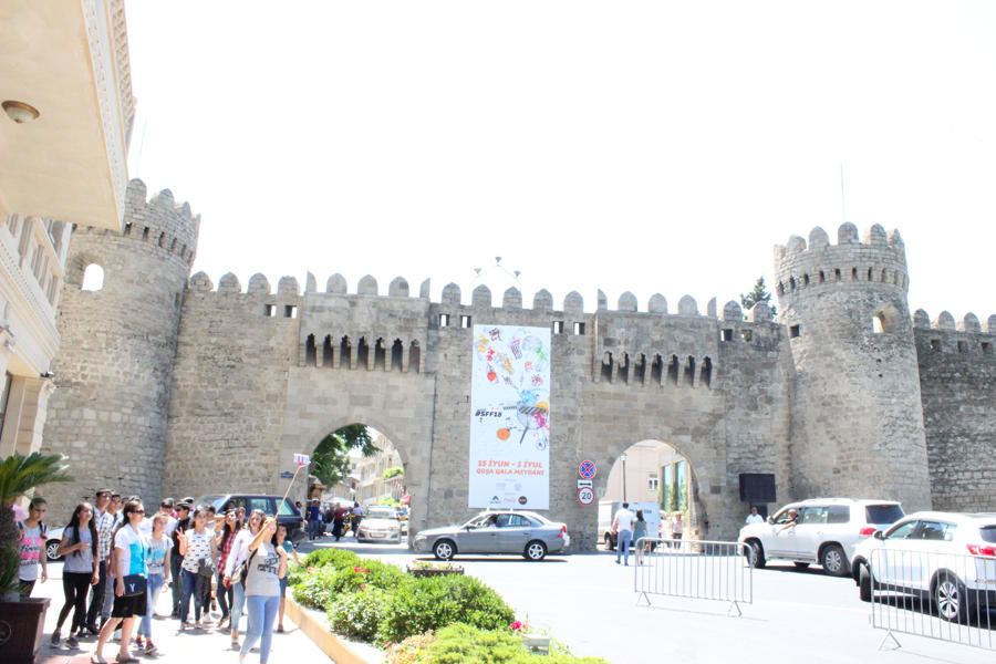 В Баку открылся летний Фестиваль еды – две недели объедения! (ФОТО)